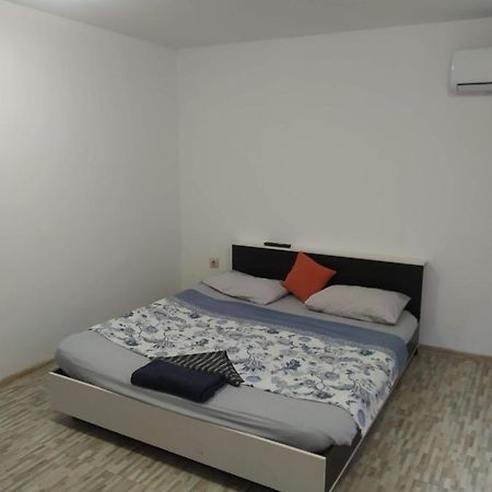 Апартамент Средна Гора Apartment Varna ภายนอก รูปภาพ